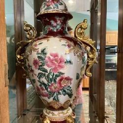 Large porcelain urn