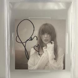 Taylor Swift Signed Autographed PSA/DNA Insert
