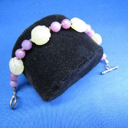 Pretty Carved Jade Bead Bracelet