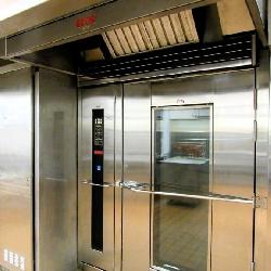 2020 LBC LRO-2G5 GAS 2-RACK OVEN W/2 RACKS