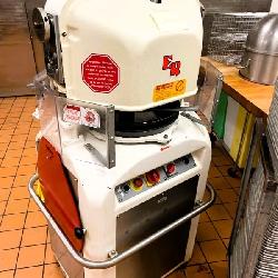ERIKA AUTOMATIC DIVIDER/ROUNDER W/36-PART PLATE