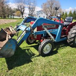 Lot #5 1964 International B-414 Gas WF Tractor