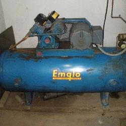 EMGLO MODEL L3B-80 80GAL AIR COMPRESSOR