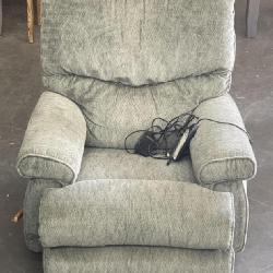 La-Z-Boy Recliner w/ Vibration Massage