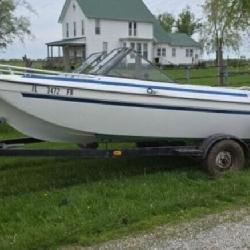 Rinkerbuilt 16' ski boat with trailer not running