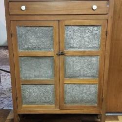 38 x 16 x 57.5 Pie Safe