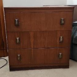 3 Drawer Dresser 32 x 19 x 32