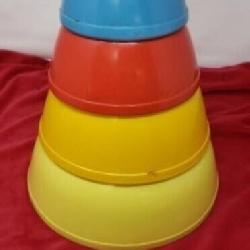 Pyrex Nesting Bowls