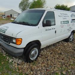 2006 FORD E-350 CARGO VAN