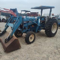Ford 4630 Tractor w/ Loader