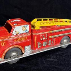 Marx Tin Lito VFD Fire Engine Toy Ladder Engine >