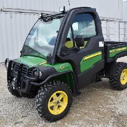 2017 John Deere Gator 825i, *242 Original hours*,