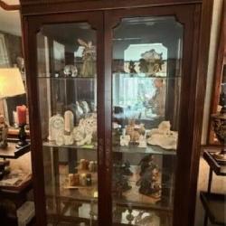 Large Wall unit display cabint w/glass shelves
