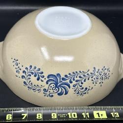 1970ï¿½s 4L. #444 Homestead Blue & Tan Pyrex