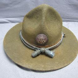 WWI US Army Campaign Hat & Badge