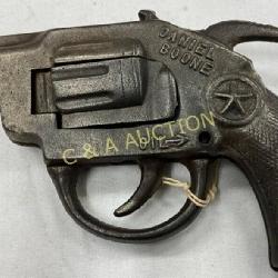 1929 Kilgore ‘Daniel Boone’ Cast Iron Cap Gun