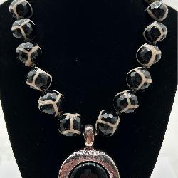 Beautiful Tortoise Agate Sterling Silver Necklace