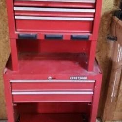 Craftsman tool chest, w key, drawer on bottom