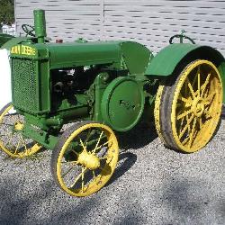 1938 JOHN DEERE D FARM TRACTOR W/