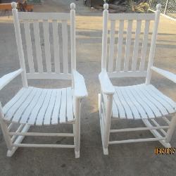 DUO WOOD ROCKING CHAIRS