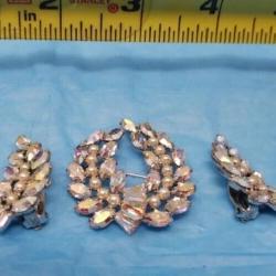 Signed  vintage B David Rhinstone brooch and clip