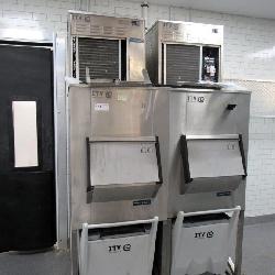 (2) 2021 Itv 900lb Self-contained Ice Heads (iq900air) With Bin, Carts