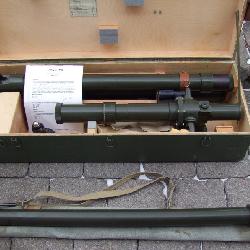 complete in original wooden transport case. 