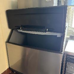 Ice machine Scottsman