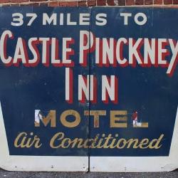 2pc Castle Pickney Inn Motel Sign 60