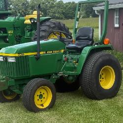 John Deere 770