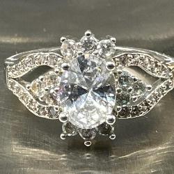 Sz.8.5 925 Sterling Engagement Ring 3.21 grams