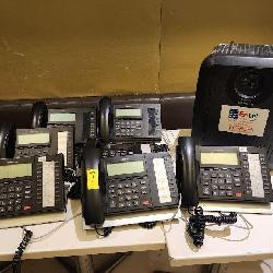 TOSHIBA STRATA IP-BUSINESS SYSTEM W/ 7 PHONES