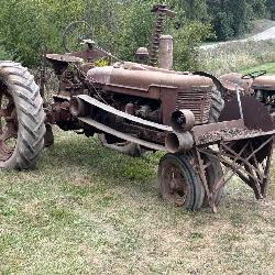 Farmall Model H with Buzz Saw Set