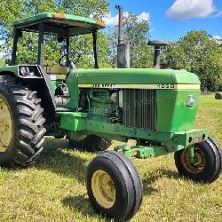 Bancroft Mi - John Deere 4030 Tractor Wide front