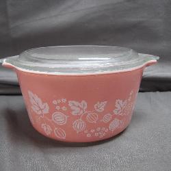 Pink Gooseberry 1 Quart #473 Pyrex Dish