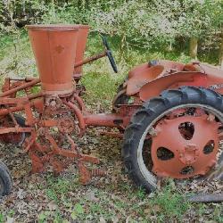 Allis Chalmers G Tractor 