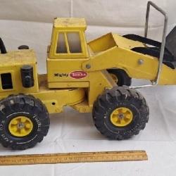 Vintage Tonka metal front- end loader