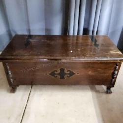 R3 Lane Cedar chest 39