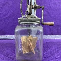 4 Qt No. 40 Dazey Churn