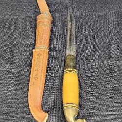 Vtg Horsehead Pukko Knife w/ Tooled Leather Sheath