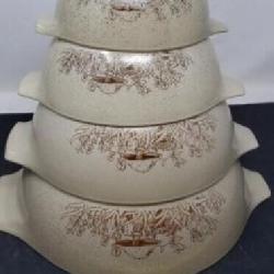 Vintage Pyrex Forest Fancies Mushroom Nesting