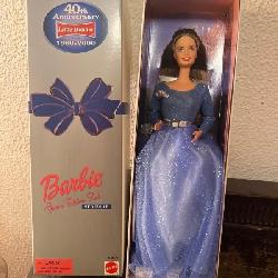 Online Estate Auction in Oklahoma City with Dolls, Postcards, Antique Furniture, Ceramic Kilns & Molds