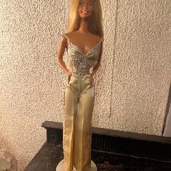 Online Estate Auction in Oklahoma City with Dolls, Postcards, Antique Furniture, Ceramic Kilns & Molds