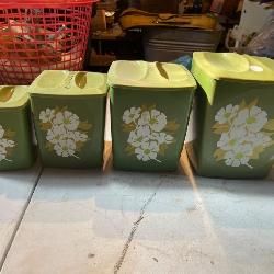 Antique Dealer Liquidation Auction out of Kechi Kansas - Shipping is Available