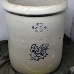 Western Stoneware 8 gallon crock , crack small