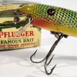Pflueger's Luminous Fishing Lure with Box