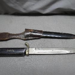 Knife With Personalized Handle and Sheath