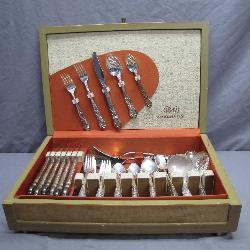 1847 Rogers Bros Silverware Set with Case