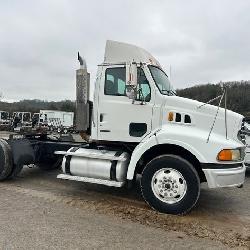  2004 STERLING SINGLE AXLE TRUCK  