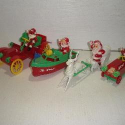 VINTAGE MID CENTURY SANTA PLASTIC MOLDED  8IN LONG